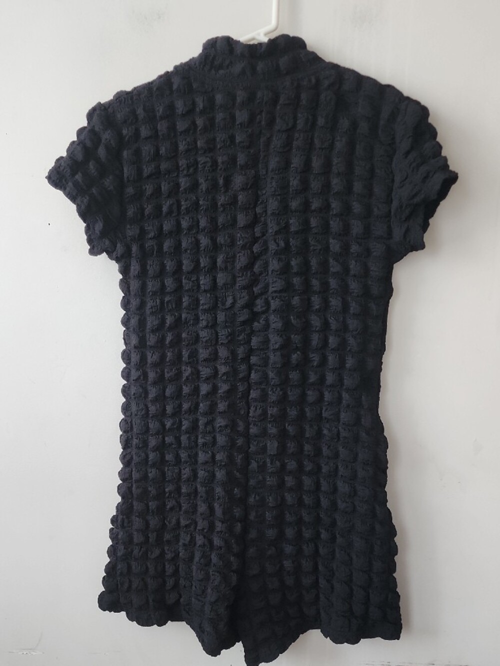 Black Textured Short-Sleeve Romper with Zip Front. New Without Tag - Picture 6 of 12